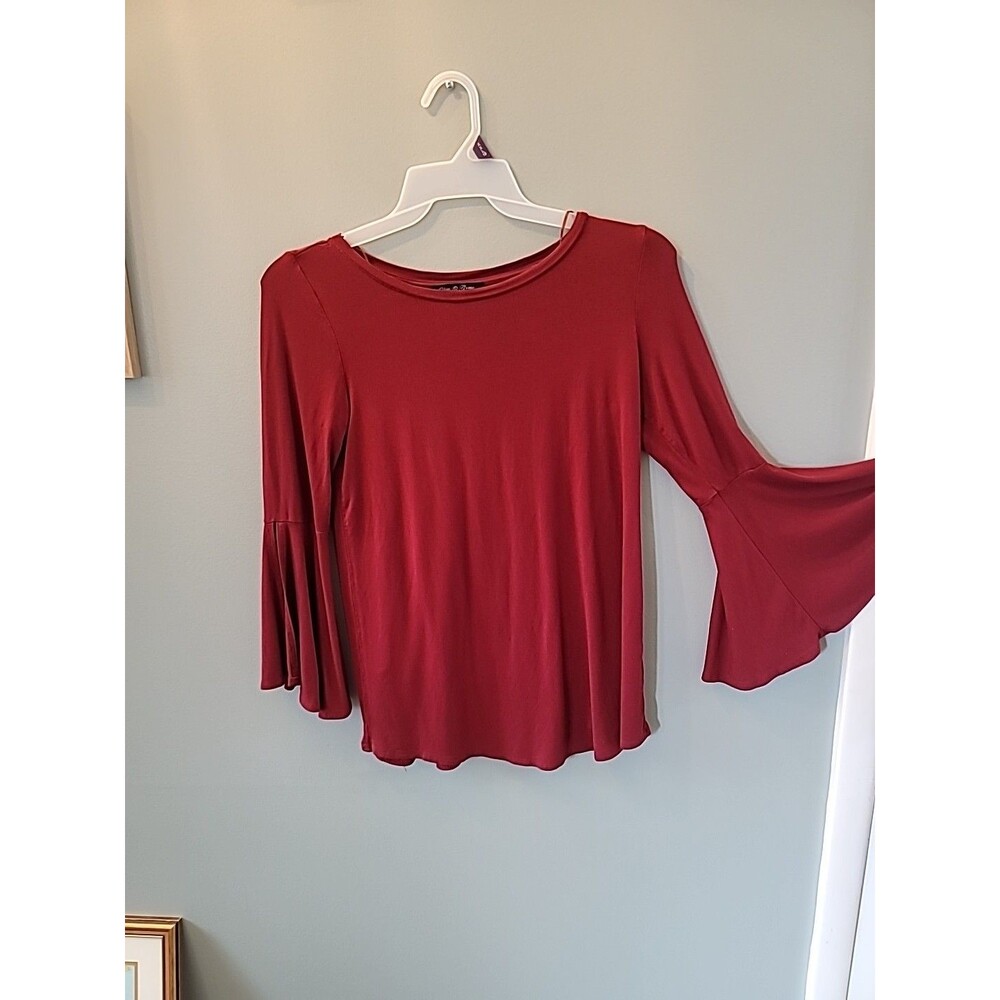 Olivia & Grace Womens Small Wine Colored Bell Sleeve Top With Lace Detail Back